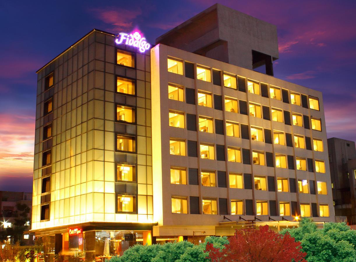 Hotel Fidalgo Pune Luaran gambar