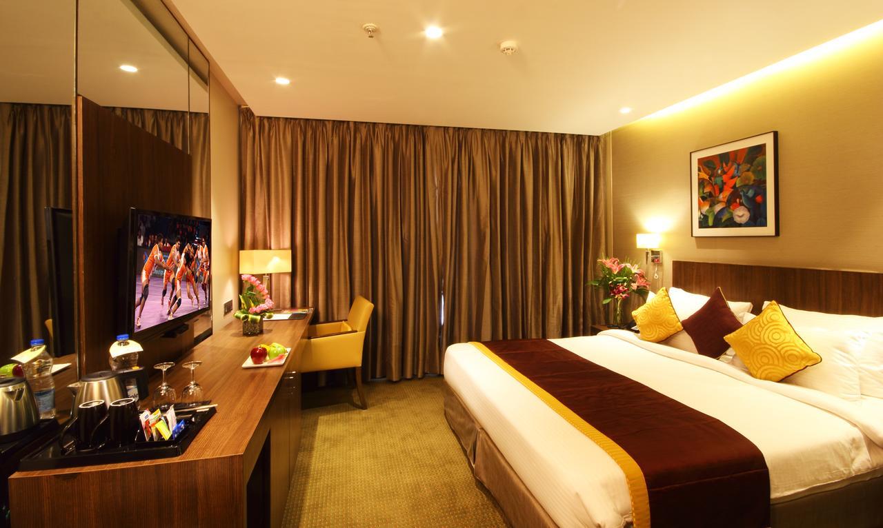 Hotel Fidalgo Pune Luaran gambar