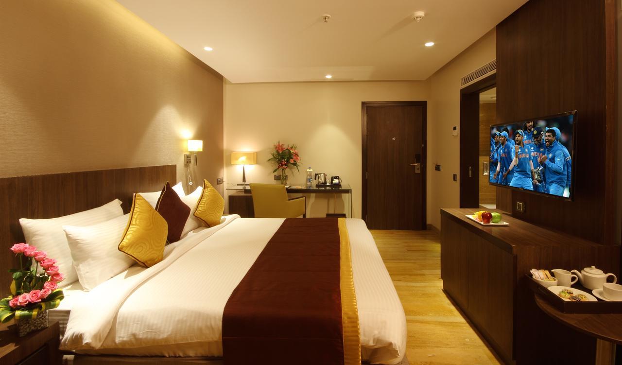 Hotel Fidalgo Pune Luaran gambar