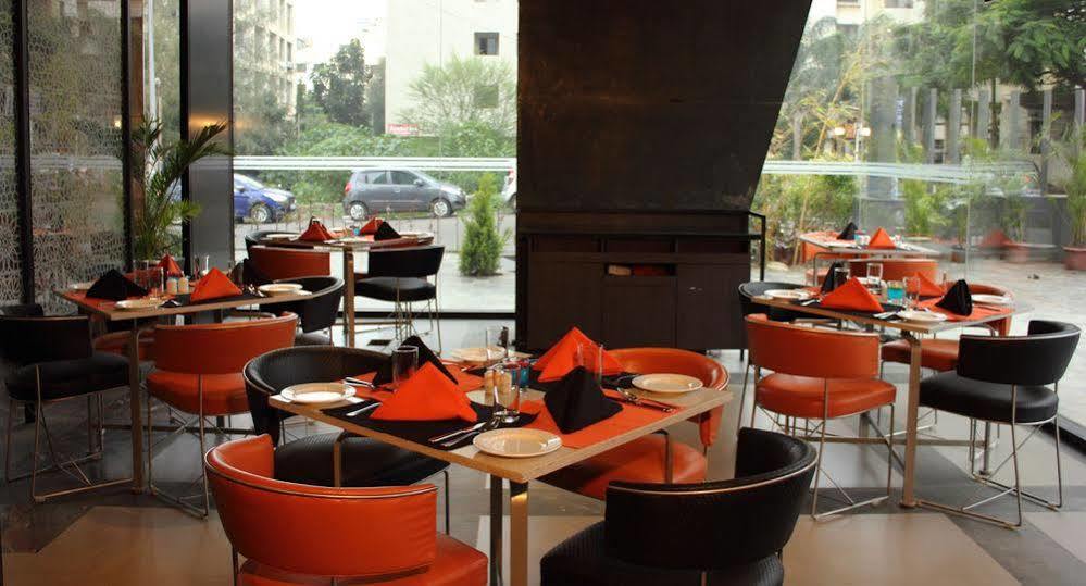 Hotel Fidalgo Pune Luaran gambar